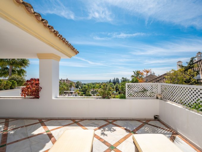 Penthouse terrace with sea view