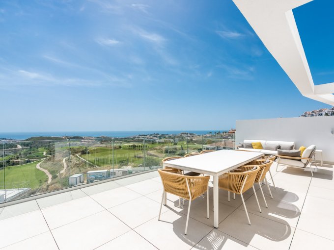 Luxury New build penthouse with terarce