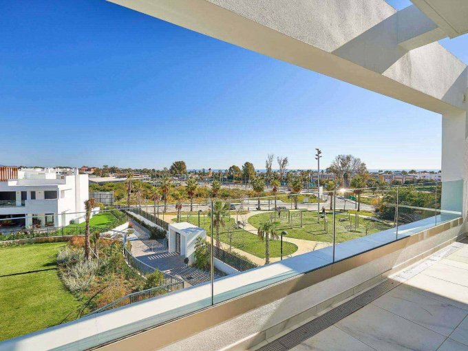 Terrace views penthouse Estepona