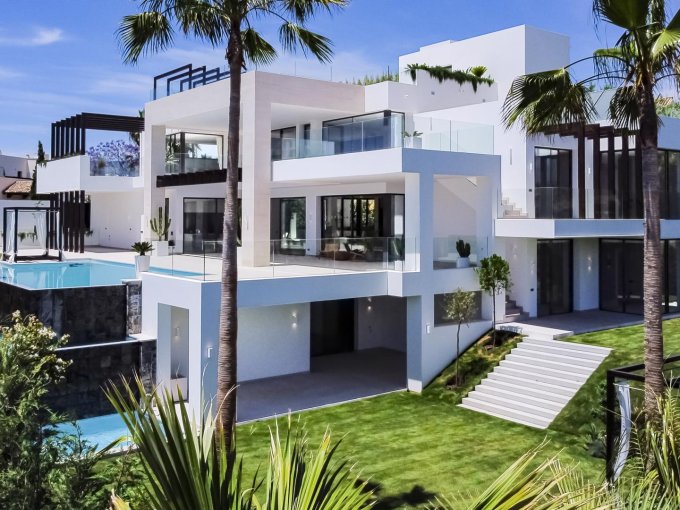 Villa Contemporánea en Los Flamingos