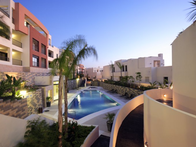 Zona de piscinas del Complejo Samara Marbella