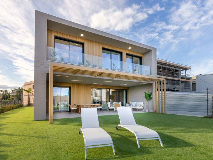 Modern Townhouse for sale in Mijas with garden