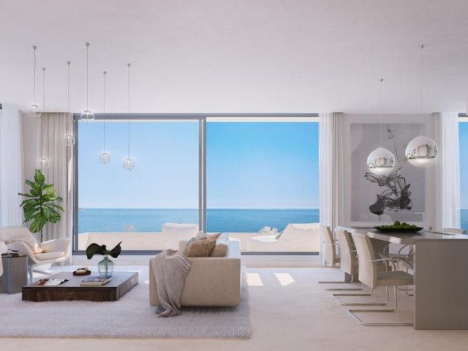 Piso de obra nueva con jardín en venta en Las Lagunas de MIjas