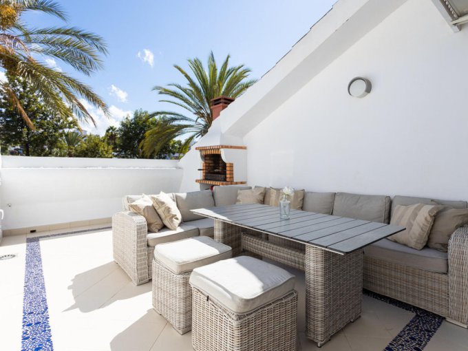 Refurbished apartment in Nueva Andalucia