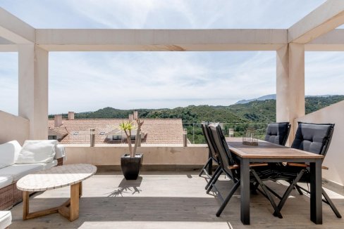 Sea view-Breathtaking penthouse for Sale in La Resina Golf, Estepona