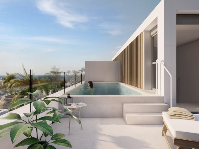 Solarium Chalets Adosados Cerca de la Playa en Venta en Estepona