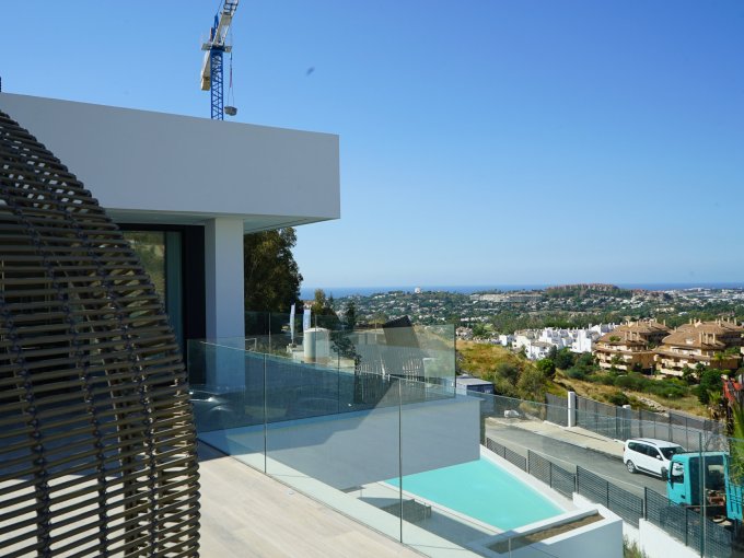 Pool view Luxury Villa for Sale in Nueva Andalucia, Marbella