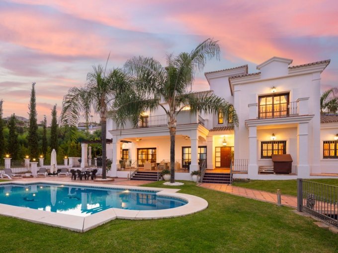 Espectacular Villa al Atardecer en el Corazón de Paraiso Alto en venta