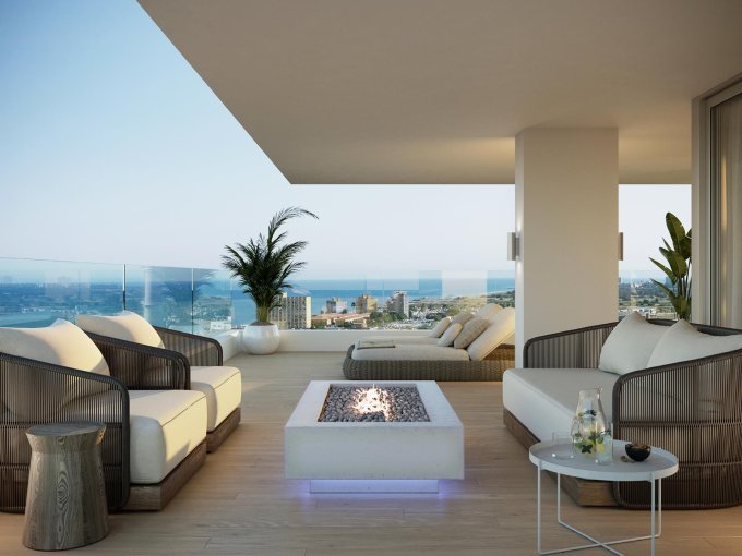Terraza cubierta Apartamentos en primera línea de mar con orientación sur en Sierra Blanca en venta