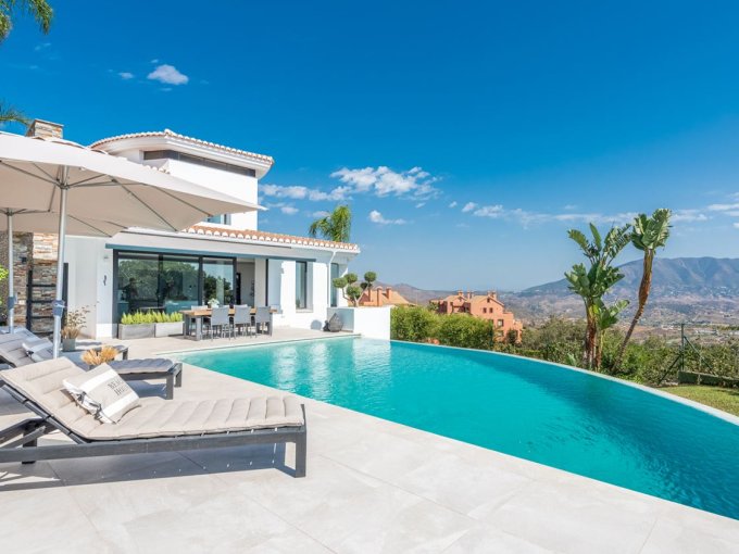 Piscina Una verdadera joya con vistas increíbles en venta