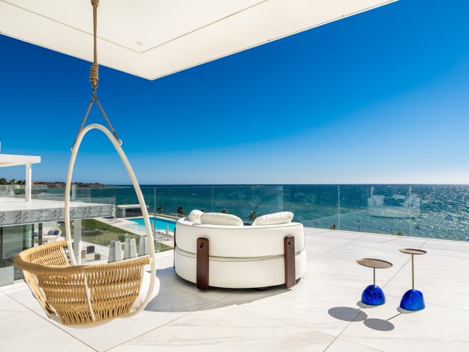 Swing Apartamento de Estilo Contemporáneo en Estepona en venta