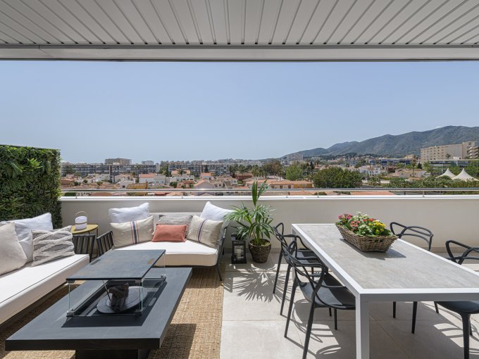Terrace Turnkey Penthouse in Torremolinos for sale