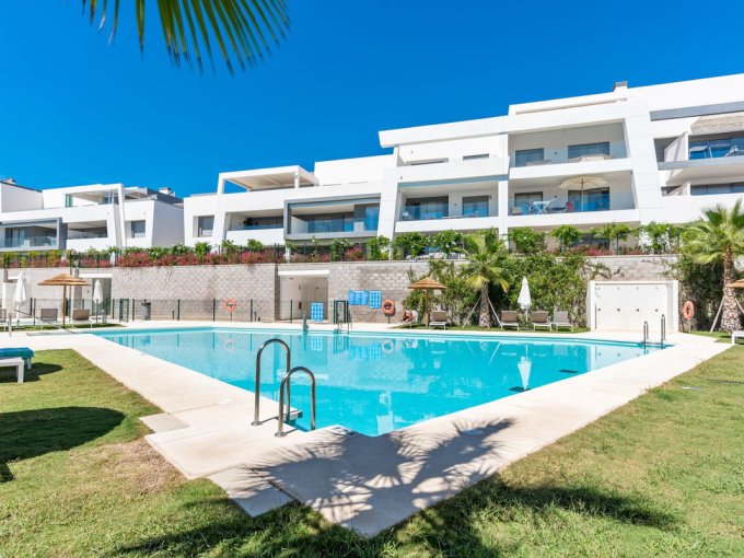 Zona piscina Apartamento Moderno en la Nueva Milla de Oro en venta
