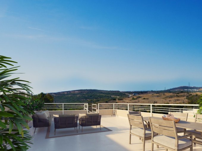Terraza soleada Apartamento de obra nueva en Estepona Golf en venta