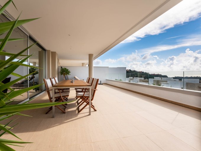 View Ground Floor Apartment in Benahavís