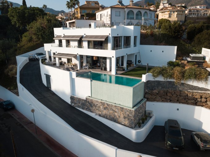 Villa in Torreblanca for Sale