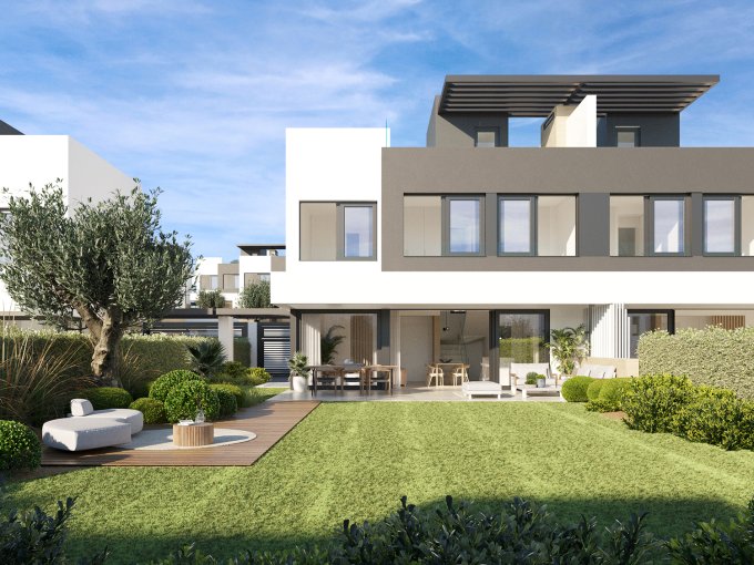 Jardín Villa de nueva construcción en primera línea de golf en Estepona en venta