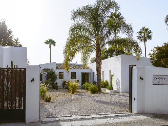 Puerta Villa Única en Guadalmina Alta en venta