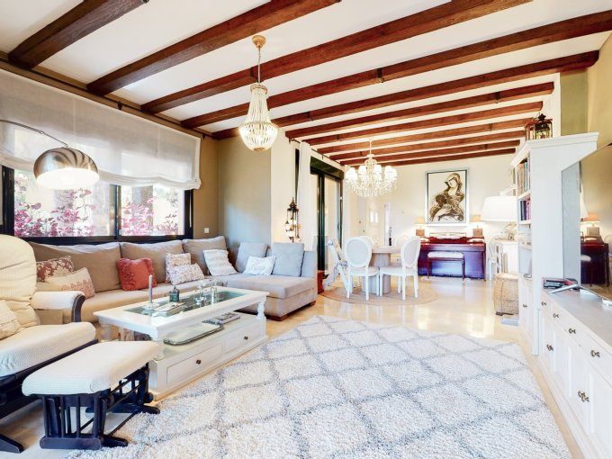 Sala de estar Acogedor Apartamento en Gran Piso en El Campanario en venta