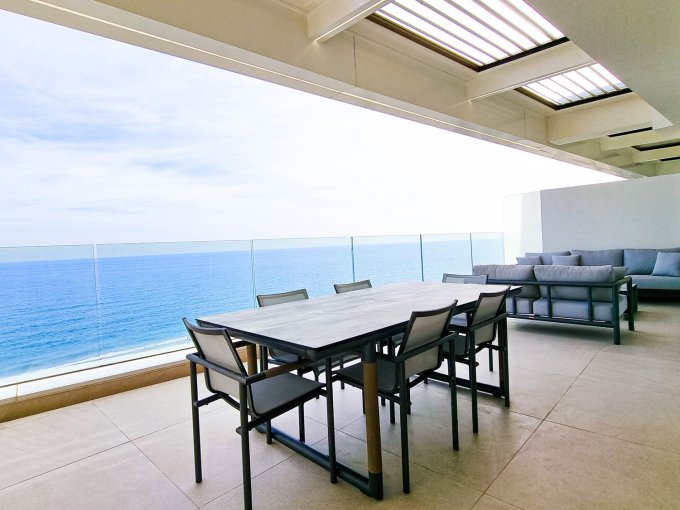 Espacio exterior Ático a estrenar en Estepona en venta
