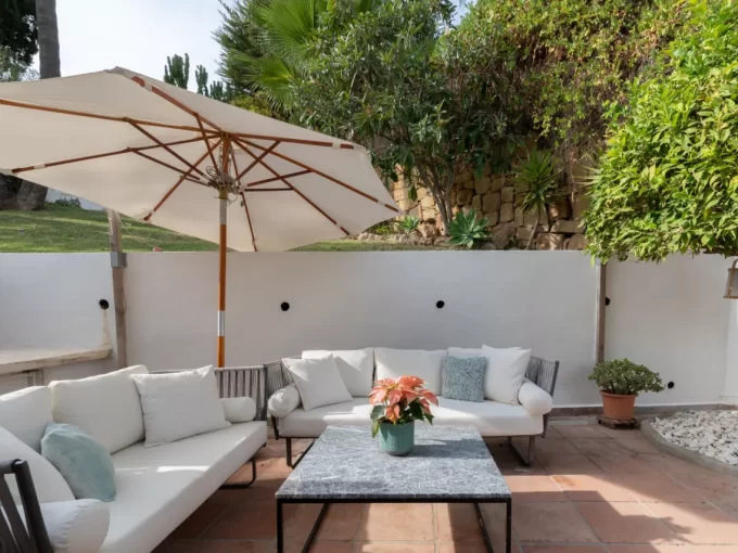 Solárium Adosado Pareado en Nueva Andalucia en venta