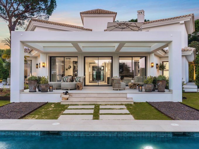 Terraza Impresionante Villa a Estrenar en Rio Real en venta