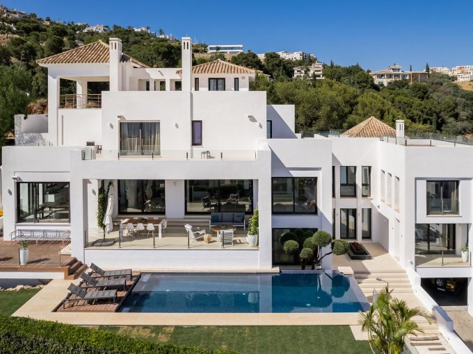 Villa with Panoramic Sea Views in Marbella for sale
