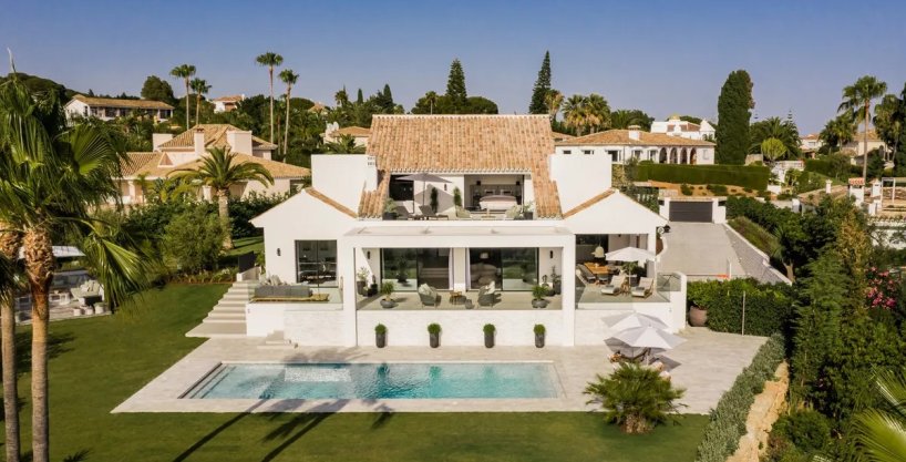 Area Impressive Villa in Elviria for sale