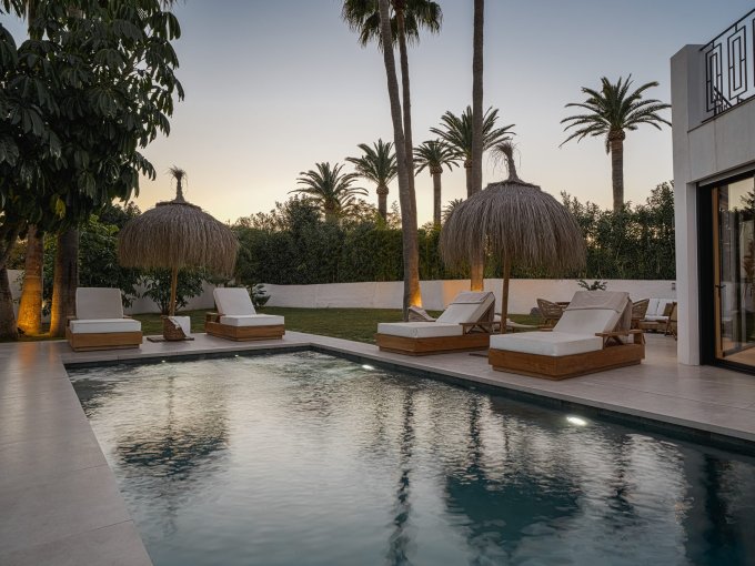 Pool Renovated Luxury Villa for Sale in Nueva Andalucia