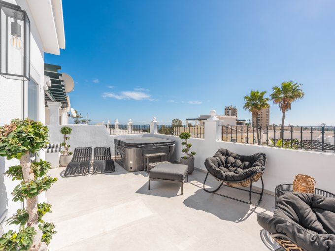 Terrace Duplex Penthouse in Nueva Andalucia, Aloha Garden for sale
