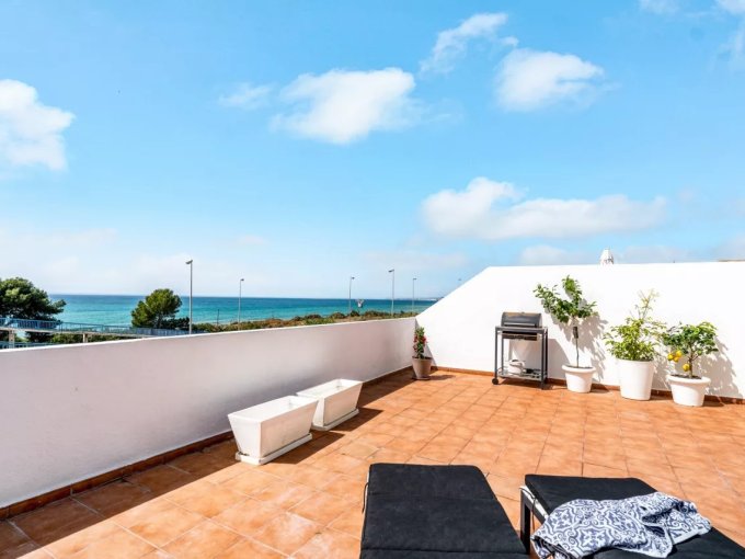 Sea view terrace Beachfront Apartment in Las Chapas for sale