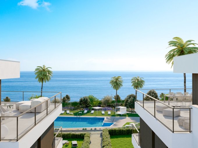 Sea view New Garden Apartment in Casares Costa for sale