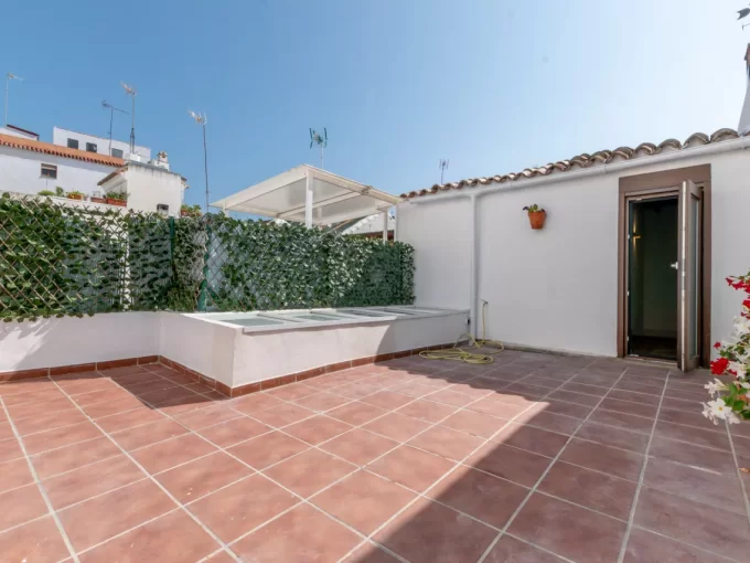 Terrace Renovated Townhouse in Estepona old Town for sale