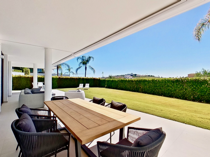 Outdoor table Ground Floor Apartment in Cataleya for sale