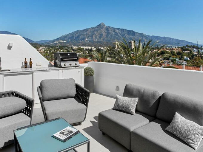 Solarium Penthouse in Jardines de Andalucia for sale