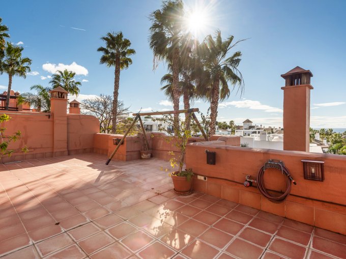 Solarium Semi-detached Villa in Monte Marbella Club for sale