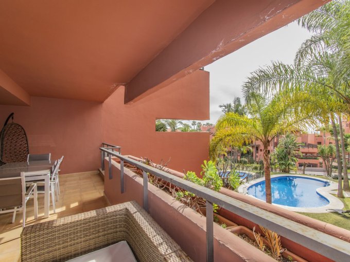 Pool view Elegant Apartment in the New Golden Mile for sale