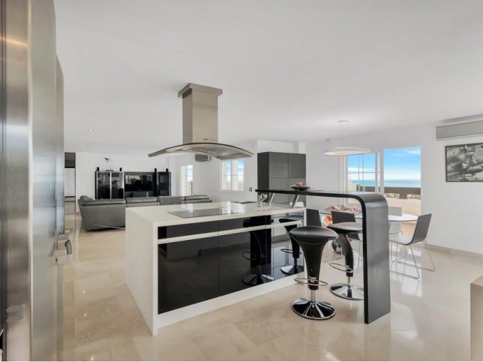 Kitchen Magnificent Penthouse in Benalmádena for sale
