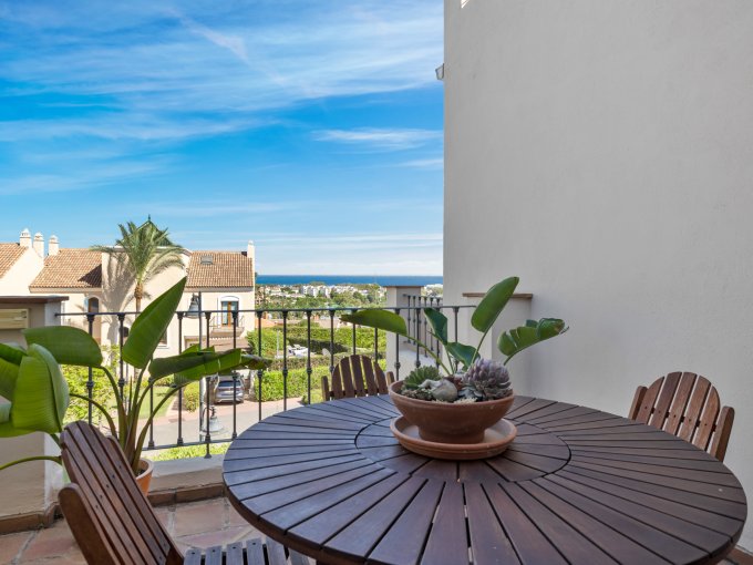 Sea view Renovated Townhouse in Paraiso Hills for sale
