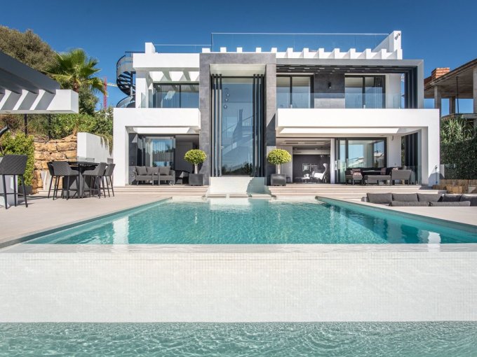 Villa at Valle Romano, Estepona for sale
