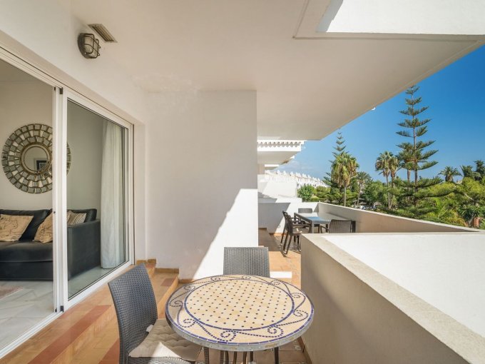 Terrace Sea View Apartment Close to Centro Plaza, Marbella for sale