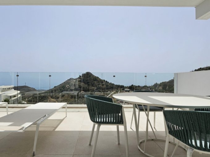 Sea view Cozy Apartment in Palo Alto, Costa del Sol for sale