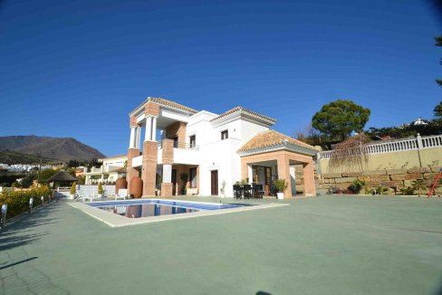 Fantastic Villa with Golf Views for Sale in Valle Romano, Estepona