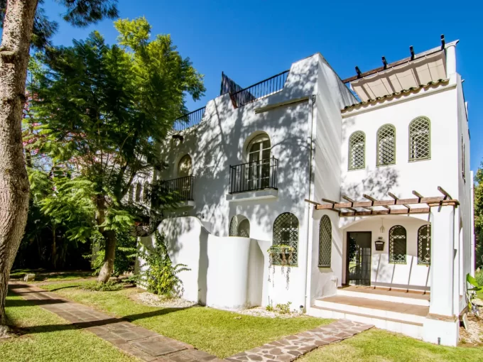 Exterior Townhouse Near Los Naranjos Golf for Sale