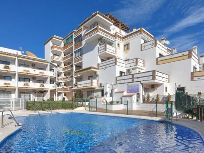 Key-ready Apartment for Sale in Sitio de Calahonda