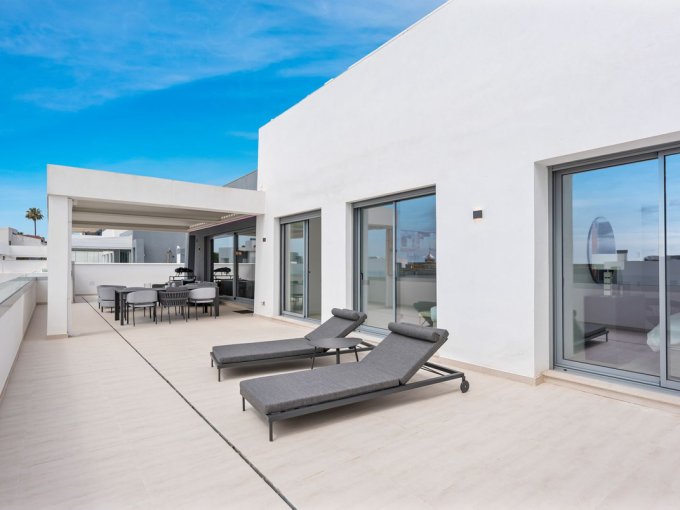 Solarium Penthouse in Selwo for Sale