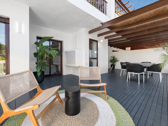 Terrace Apartment for Sale on the Golden Mile, Marbella