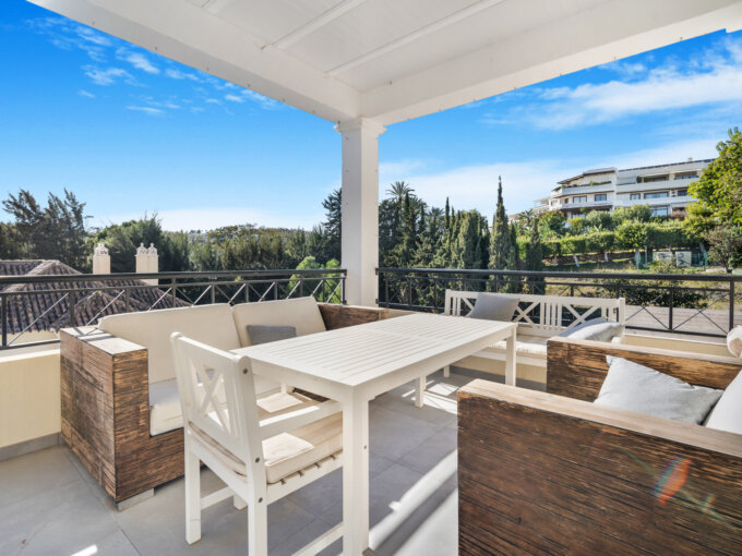 Terrace Penthouse for Sale in the River Garden, Nueva Andalucia