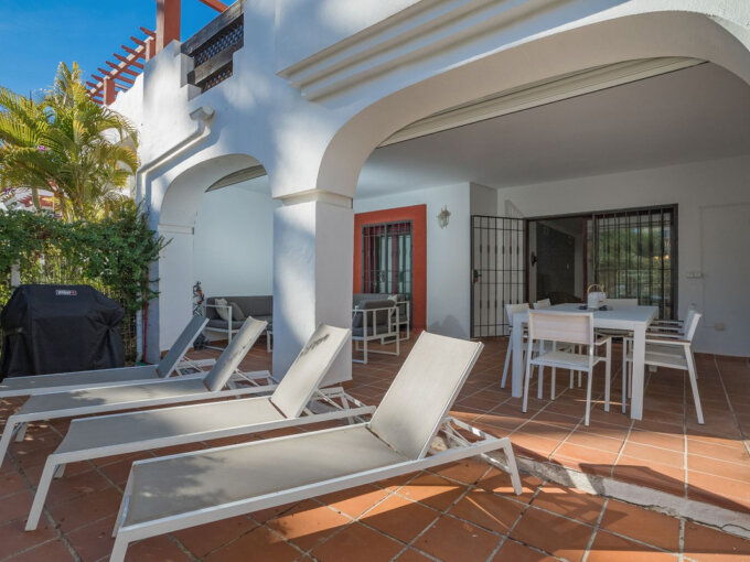 Relax area Wonderful Ground Floor Apartment for Sale in San Pedro Alcantara