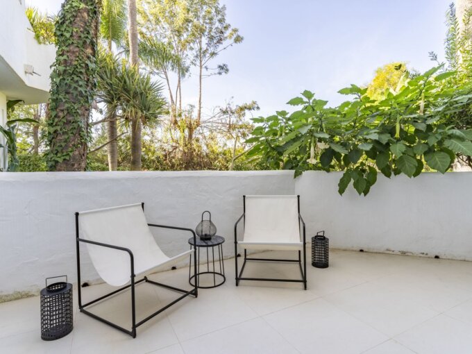 Terrace Spectacular Apartment for Sale in Marbella